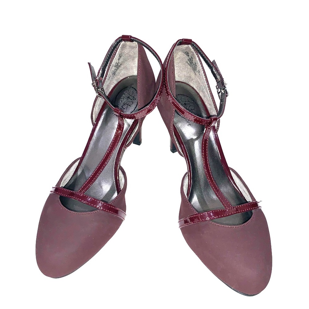 Almond shape heel